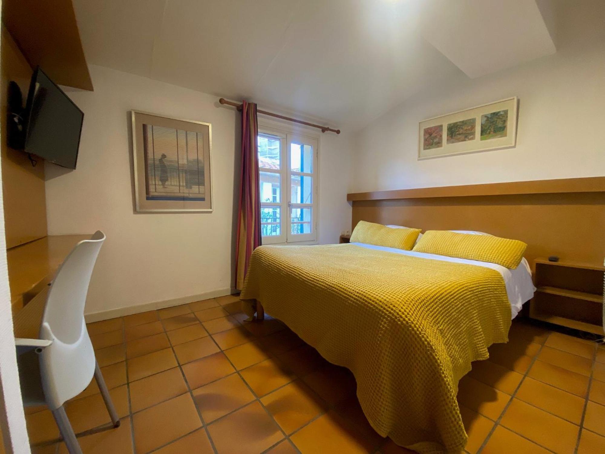 Hotel Des Templiers Колюр Екстериор снимка