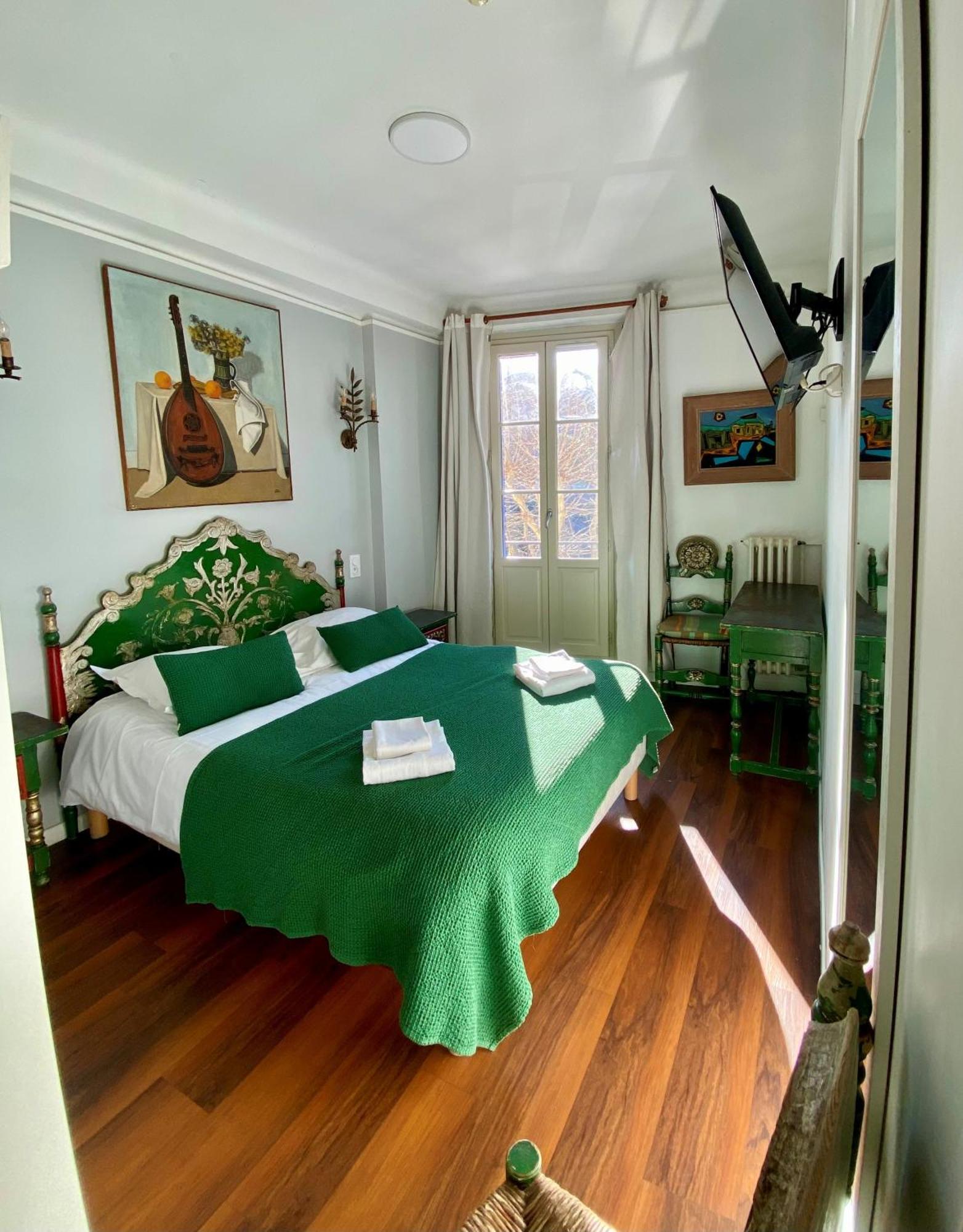 Hotel Des Templiers Колюр Екстериор снимка